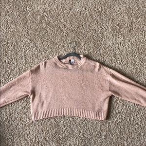 Cropped pink sweater